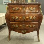 829 3163 CHEST OF DRAWERS